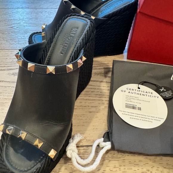 Rockstud leather mules & clogs Valentino Garavani Black size  Valentino Black Studded Mules